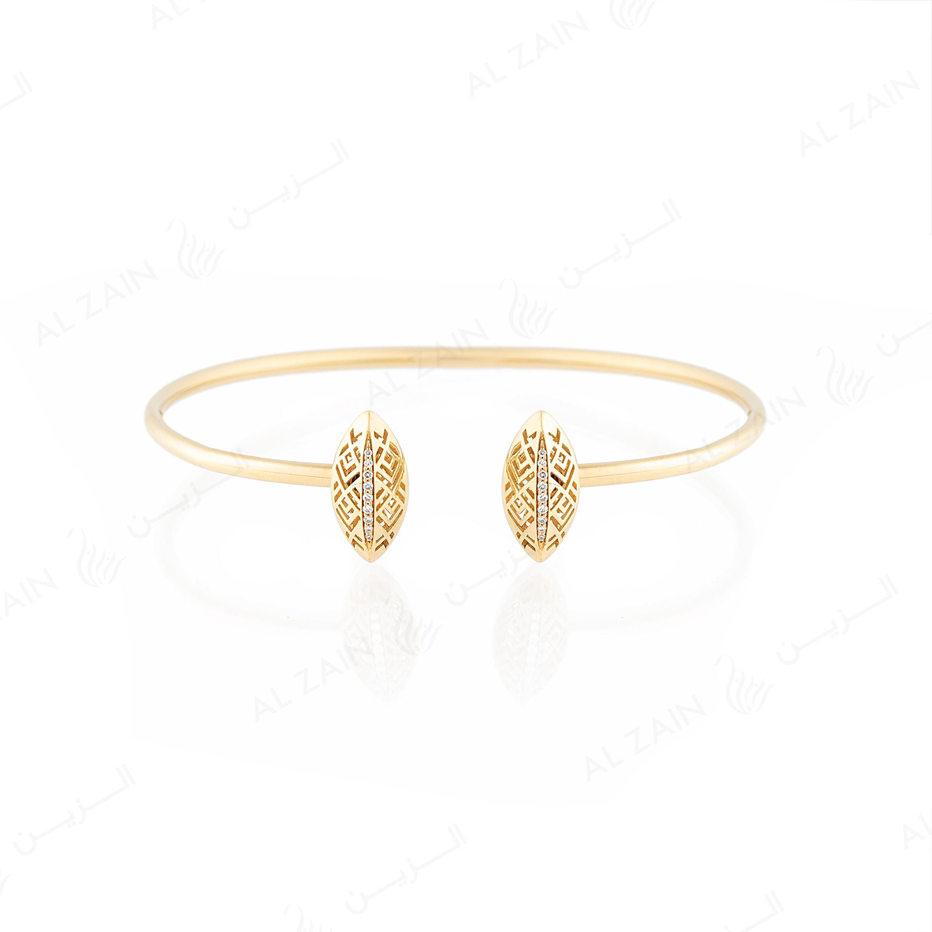 18k Al Merriyah M/5 bangle in yellow gold with diamonds