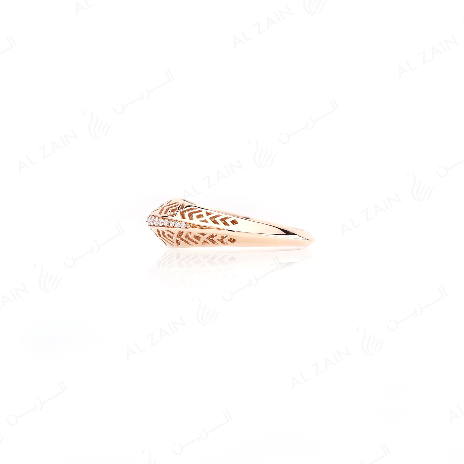 18k Al Merriyah M/5 ring in yellow gold with diamonds